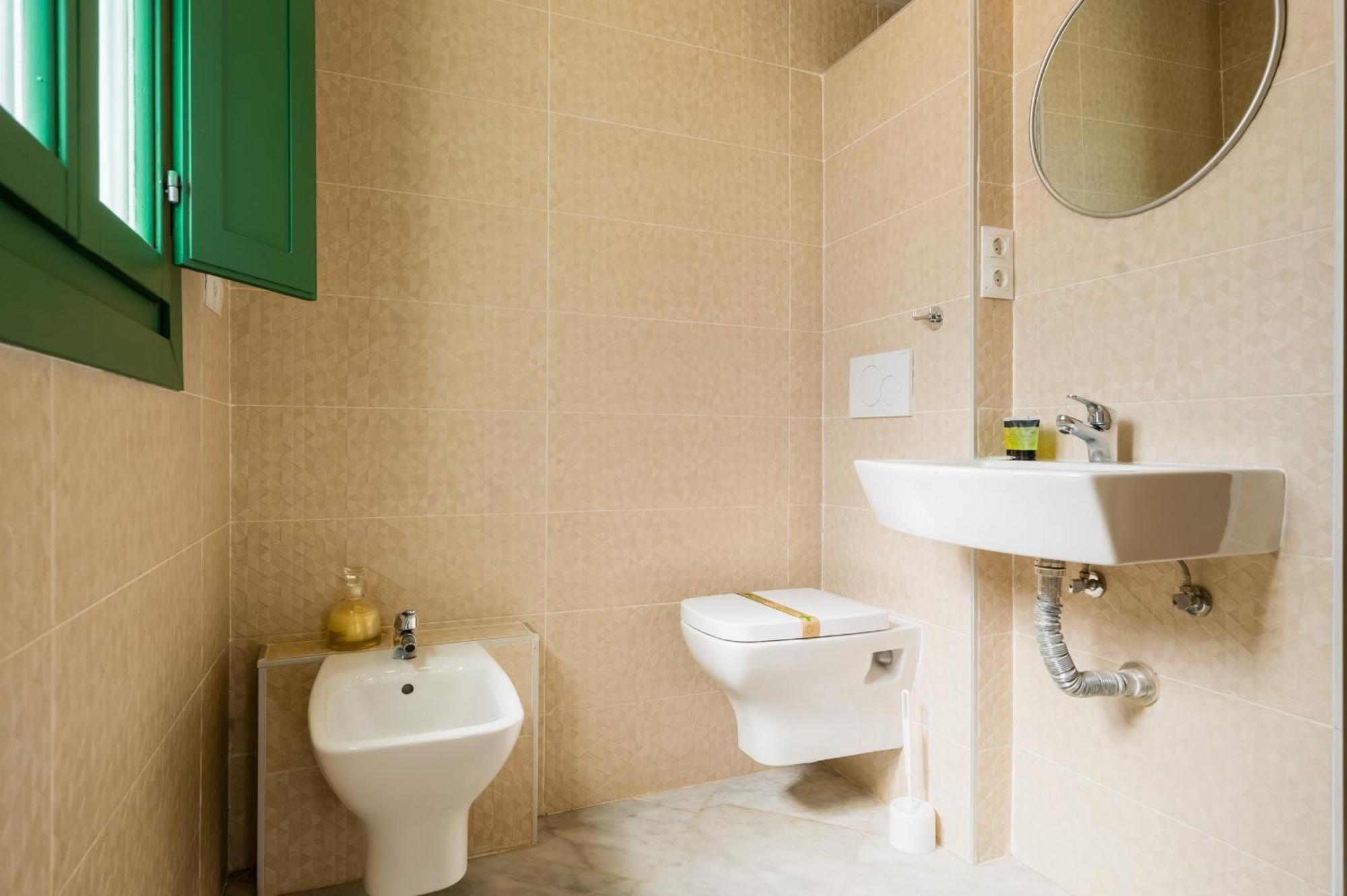 Penthouse Con Terraza- 2d 2b- Triana Appartamento Siviglia