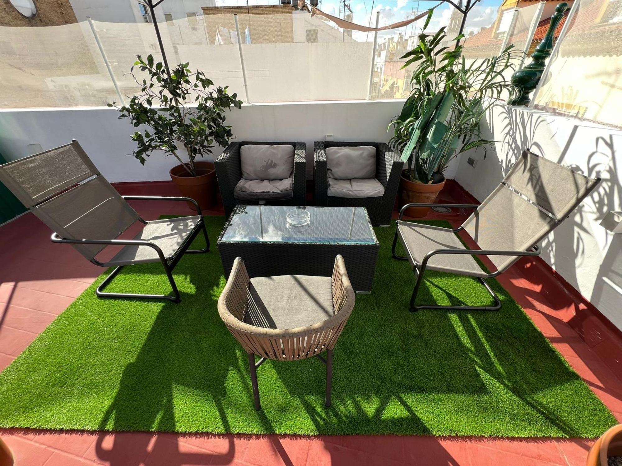 Penthouse Con Terraza- 2d 2b- Triana Appartamento